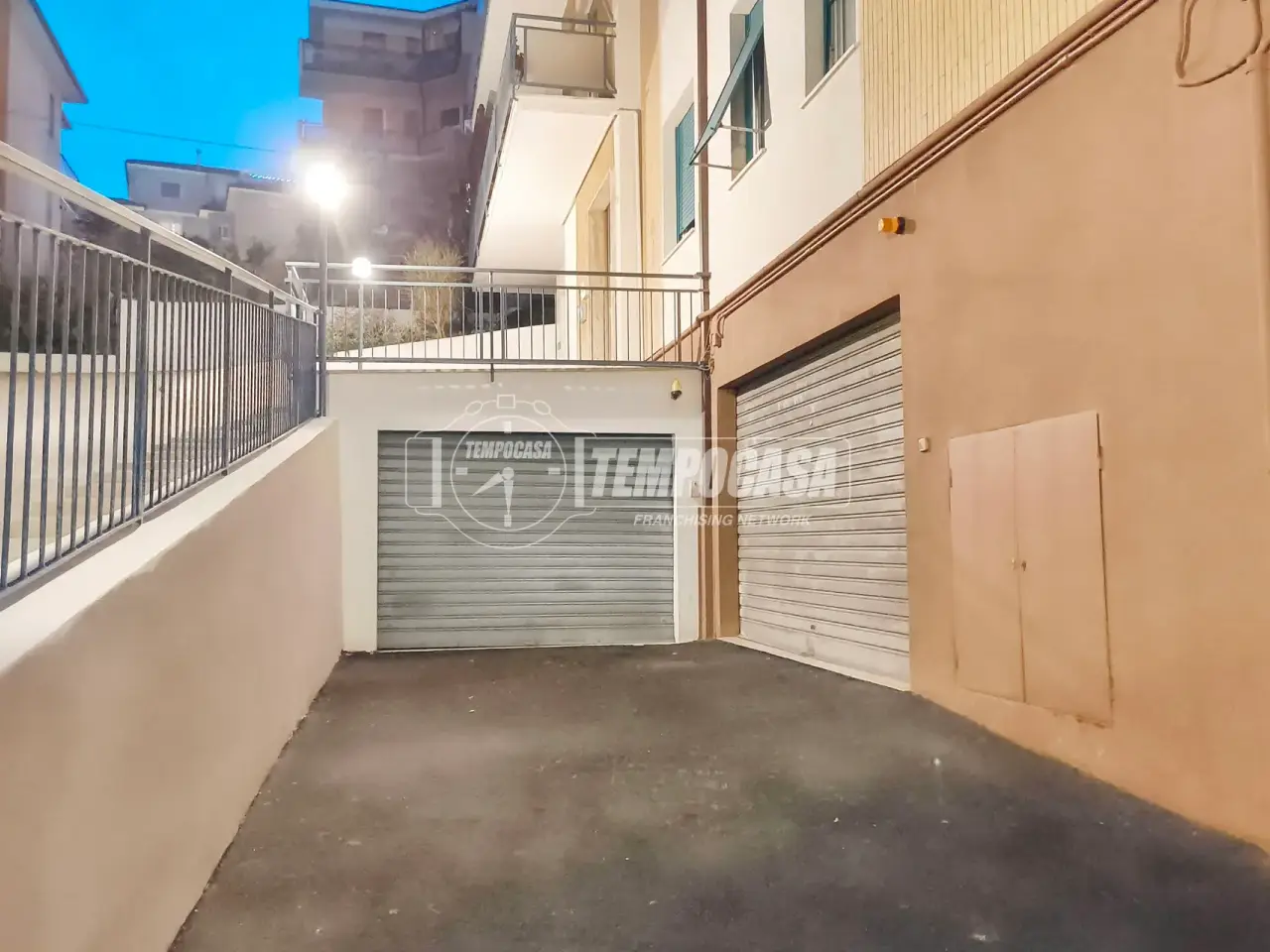 Magazzino in Via Monte Vettore, Ancona, {3} - Foto 1