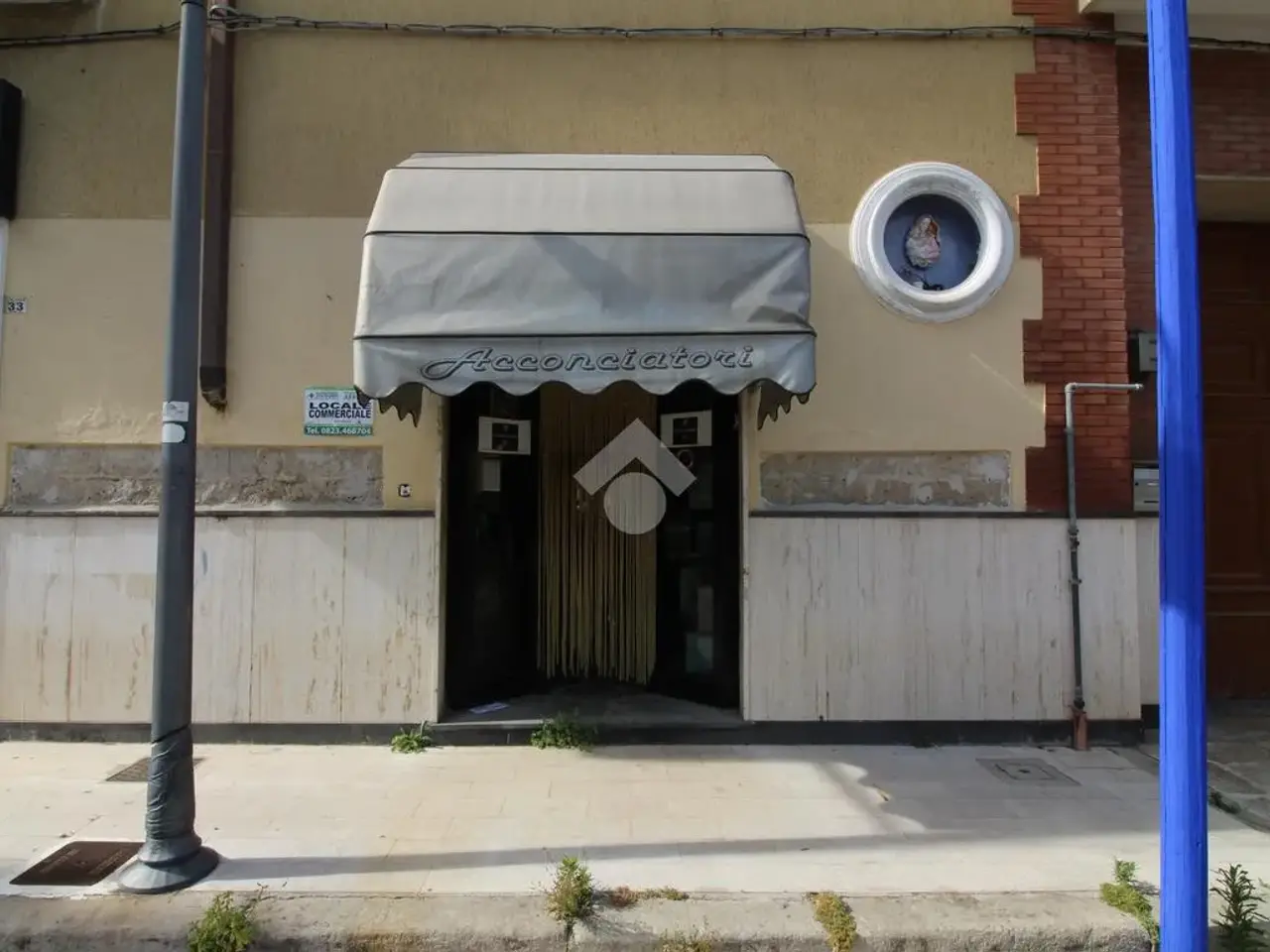 Negozio in Piazza Silvagni 39, Casagiove, {3} - Foto 1