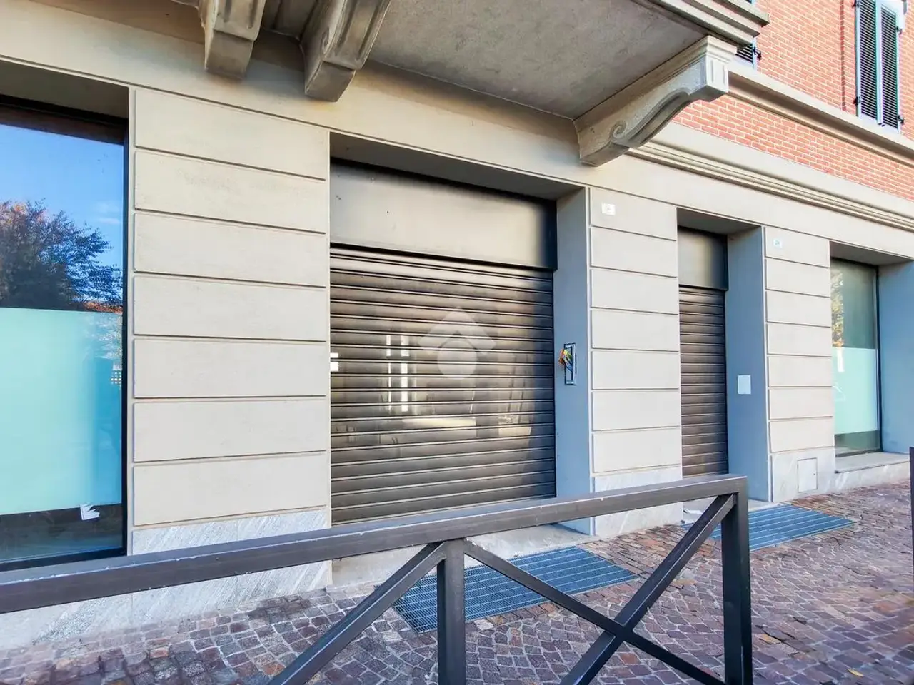 Negozio in Via Cremona 18, Crema, {3} - Foto 1