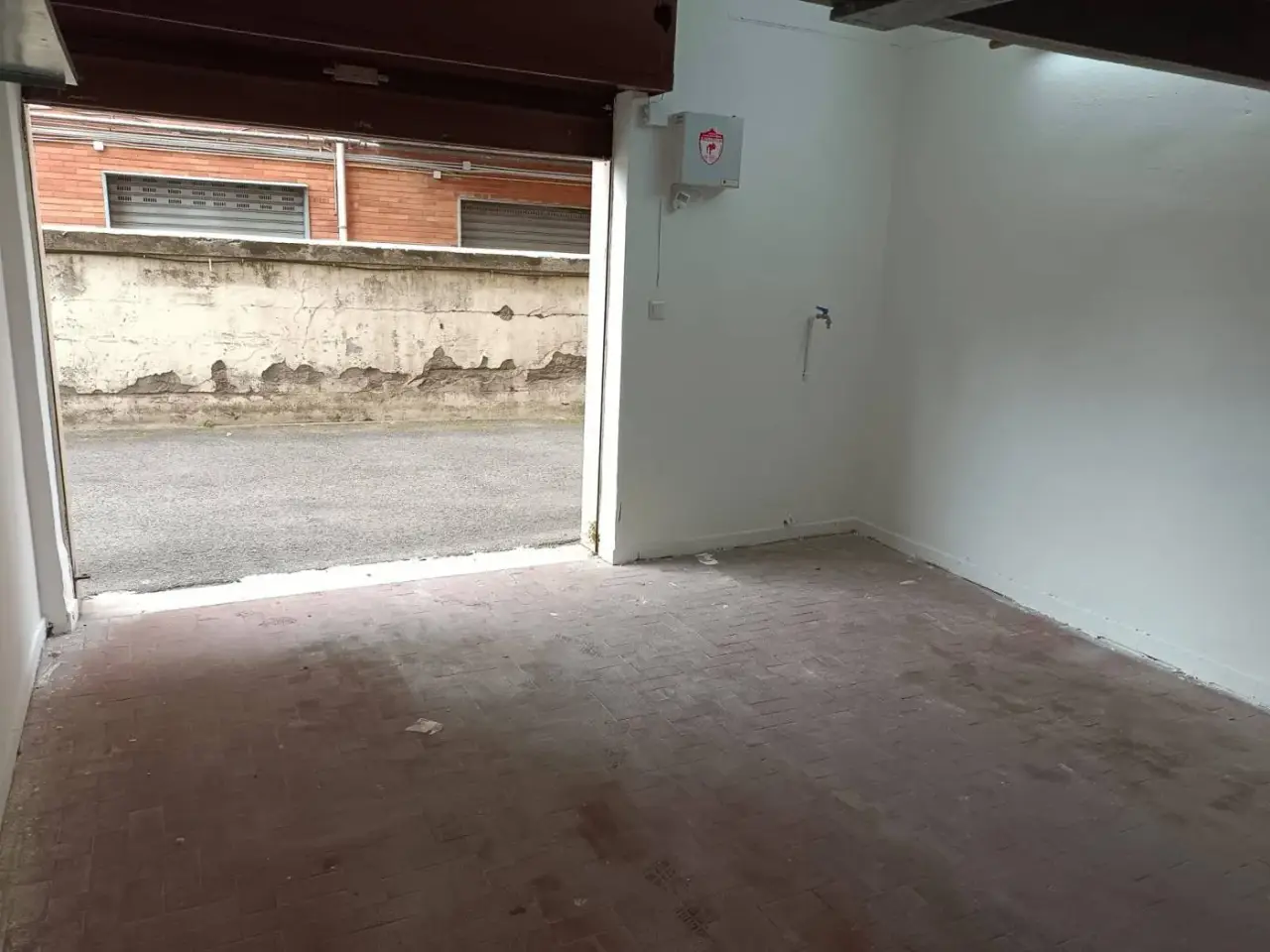 Parcheggio chiuso in Via Antonio Gramsci, Torre Del Greco, {3} - Foto 1