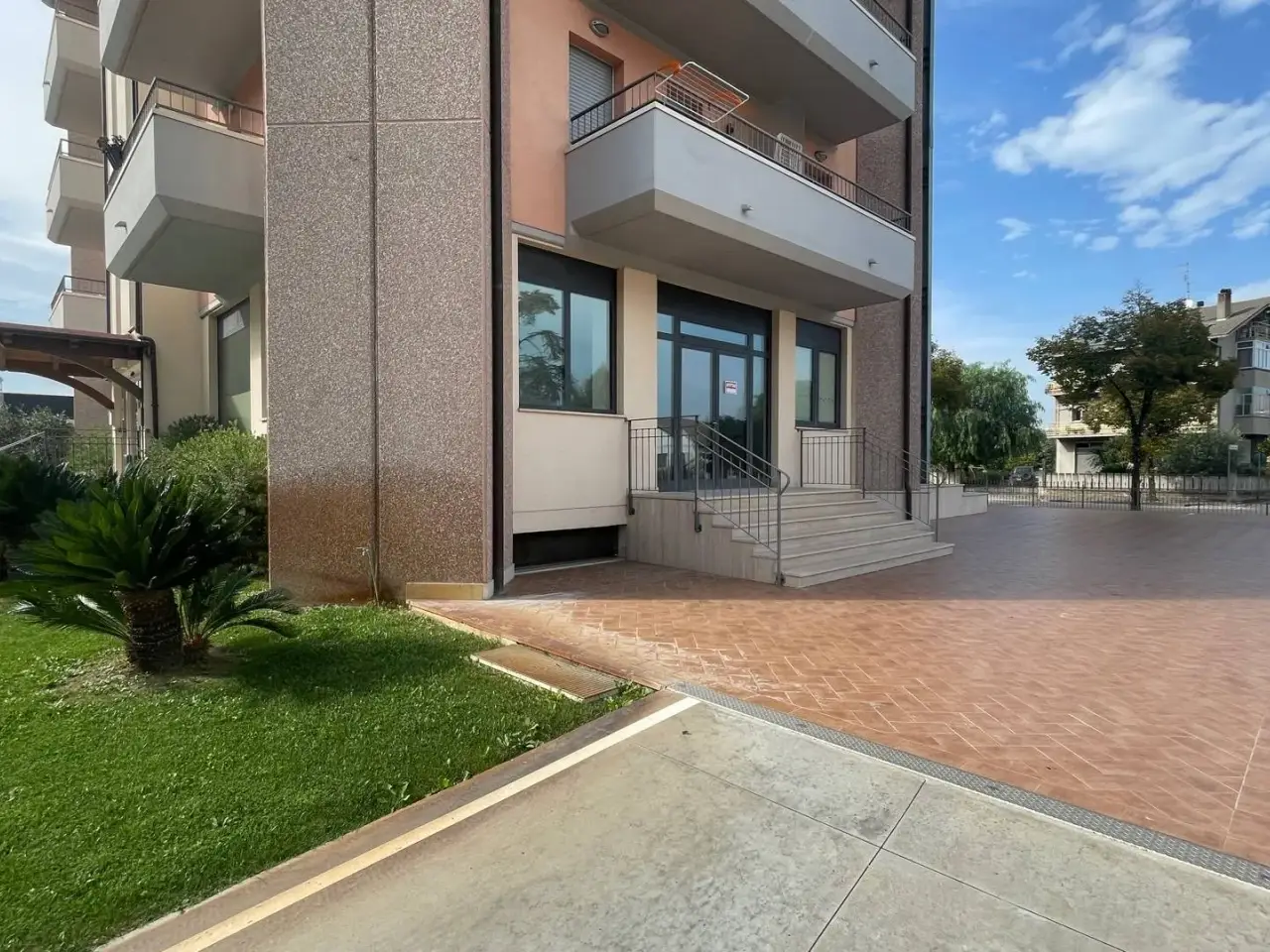 Ufficio in Via Bonifica del Tronto, San Giovanni, Colonnella, {3} - Foto 2