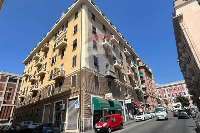 Appartamento in Via San Giovanni d'Acri 1, Genova - Foto 1