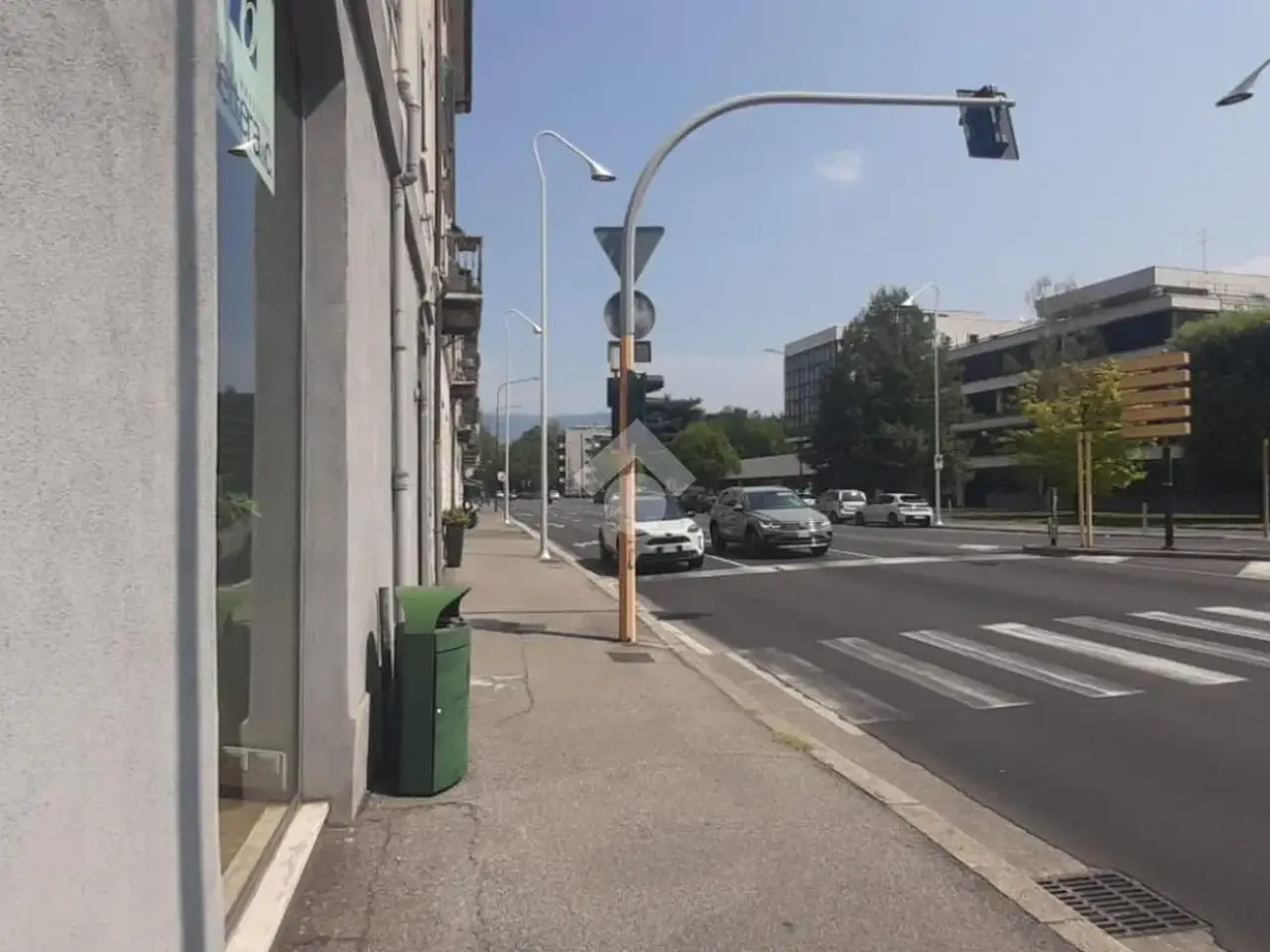 Negozio in Via Pastrengo 1, Brescia, {3} - Foto 2