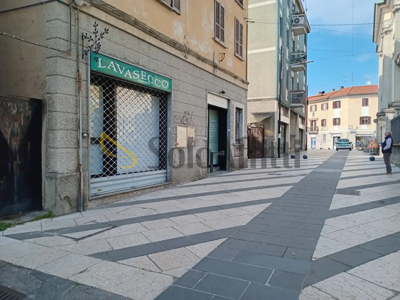 Negozio in Via Giovanni Giussani 2, Nova Milanese, {3} - Foto 1