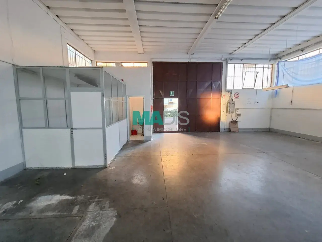 Magazzino in Via dell'Alloro, Prato, {3} - Foto 1