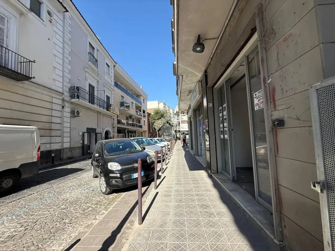 Negozio in Via Presidio 24, Aversa, {3} - Foto 1