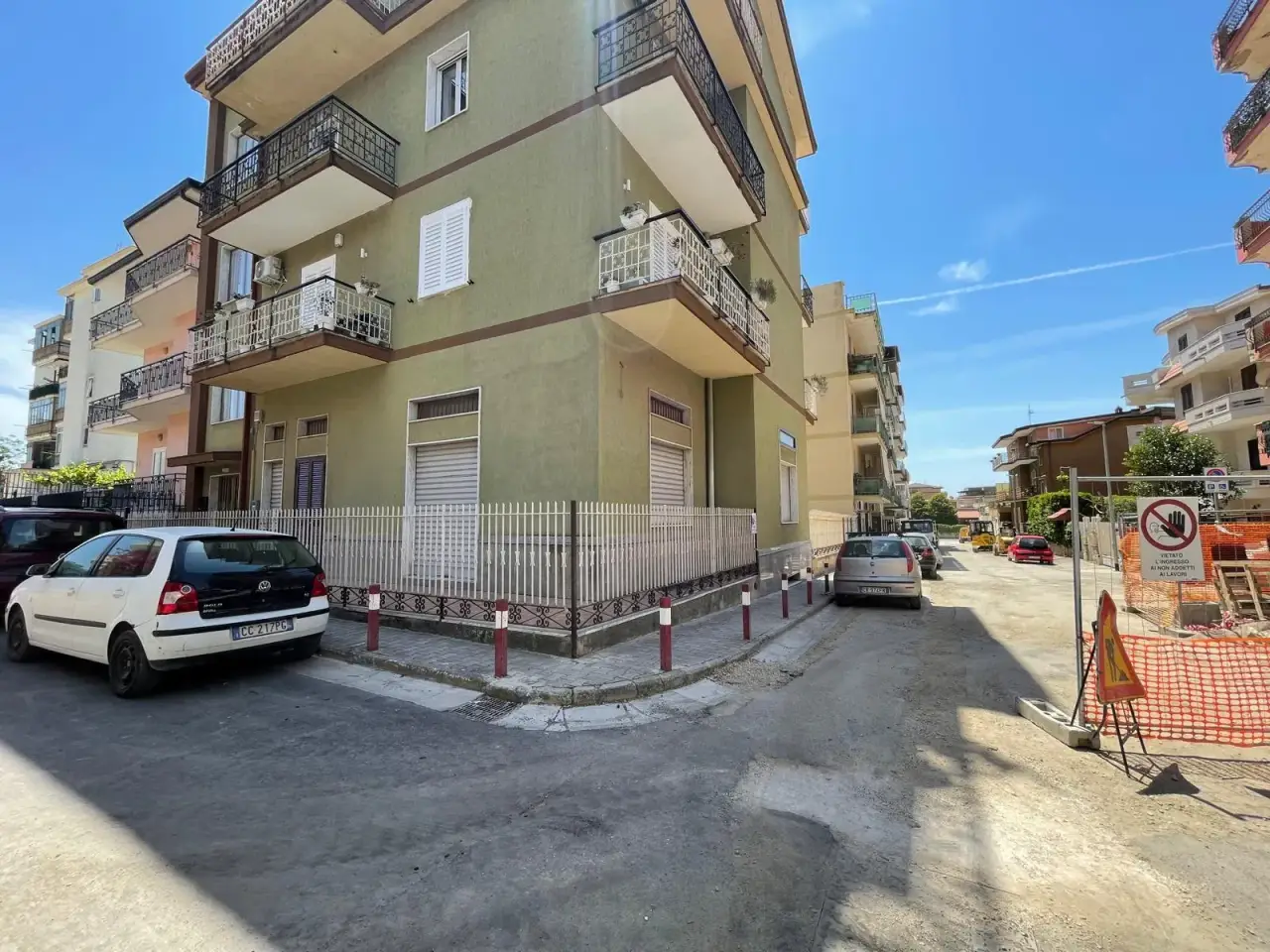 Negozio in Via Giovanni Gentile 26, Maddaloni, {3} - Foto 2