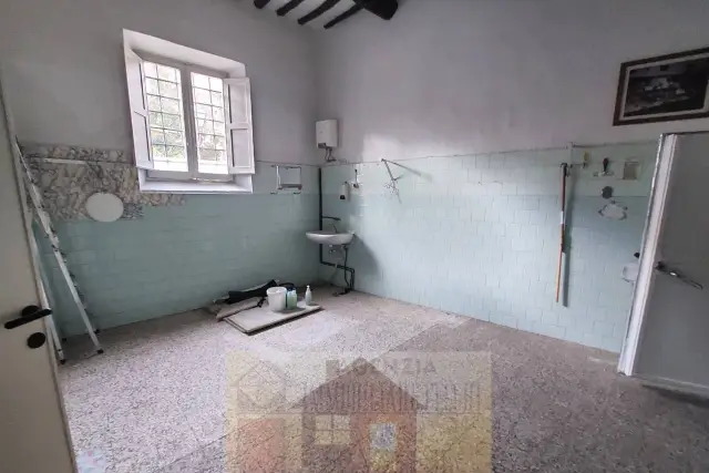 2-room flat in Via Giuseppe Mazzini, Signa - Photo 1