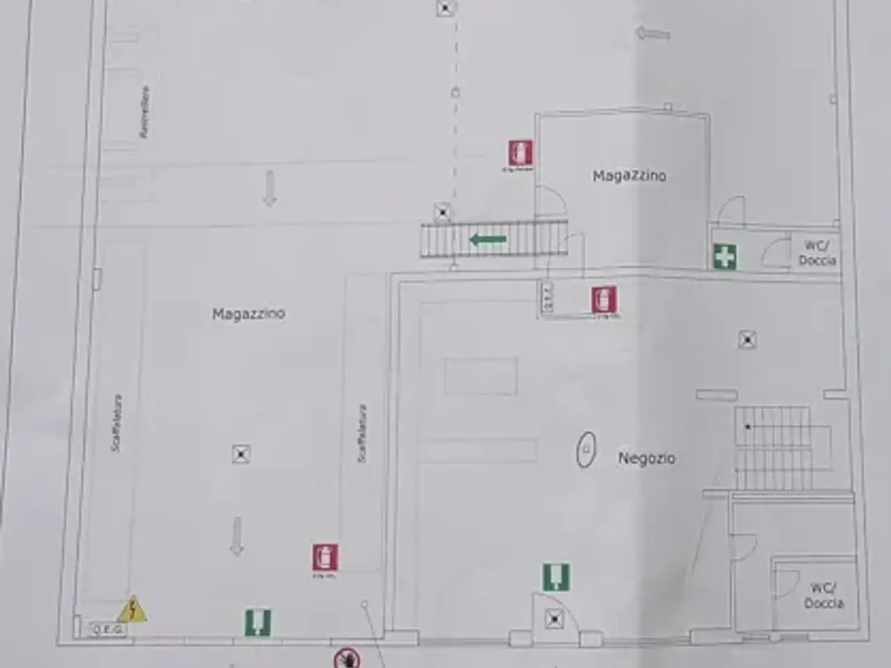 Locale commerciale in , Massa, {3} - Foto 2