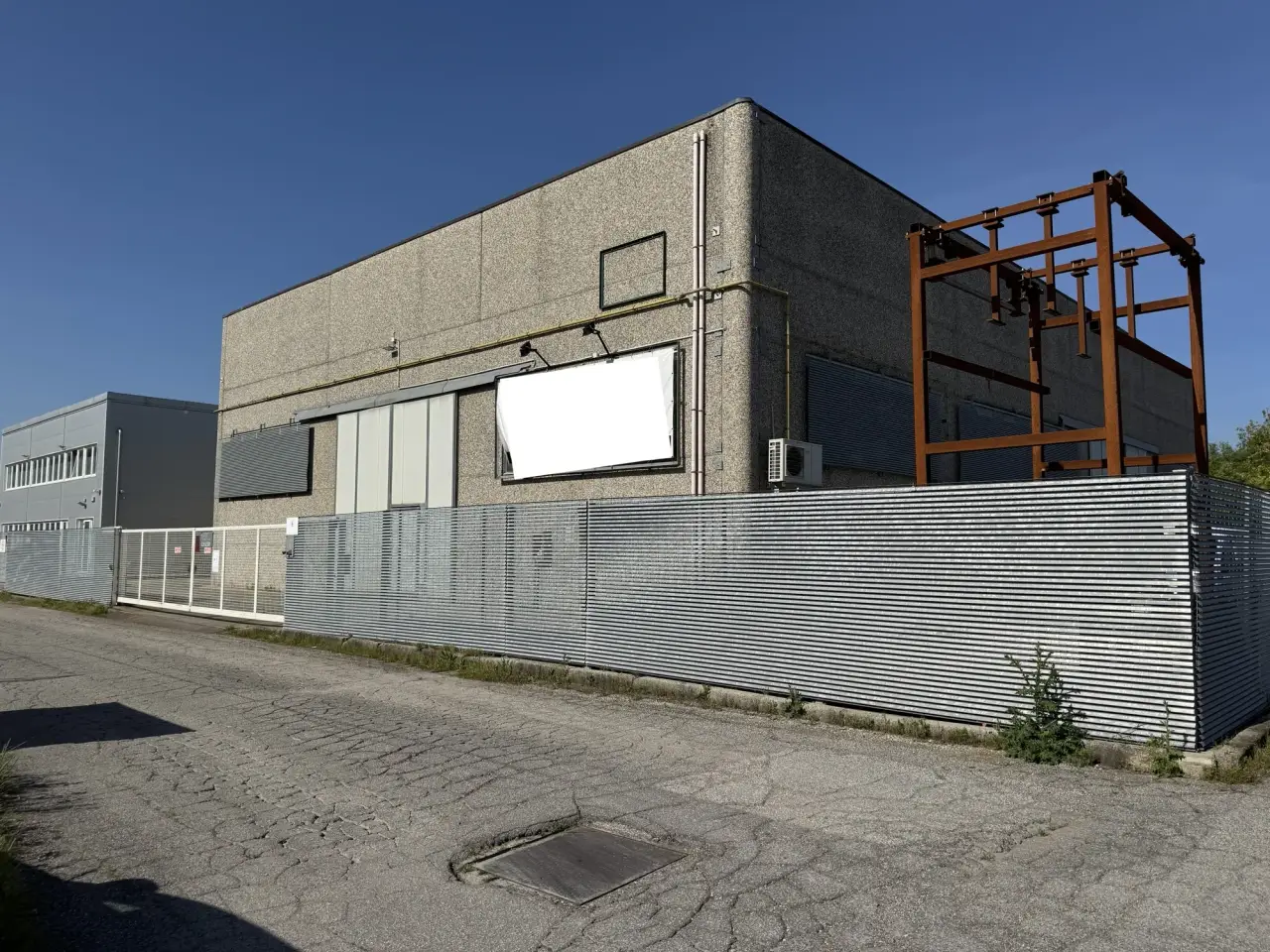 Capannone in Via dell'Industria 9, Cento, {3} - Foto 2