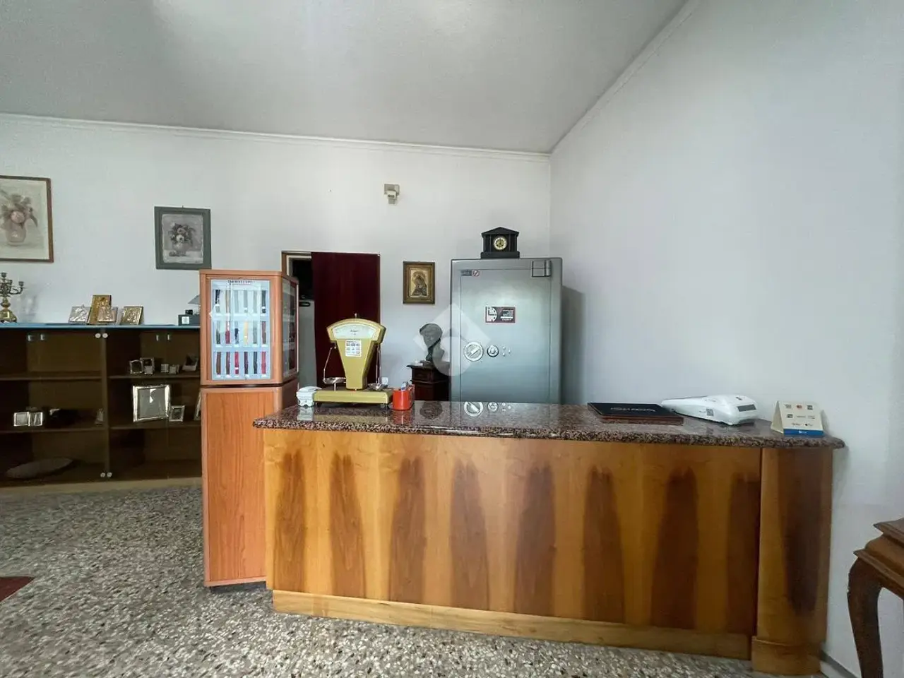 Negozio in Via F. Crispi, Santa Lucia Di Piave, {3} - Foto 2