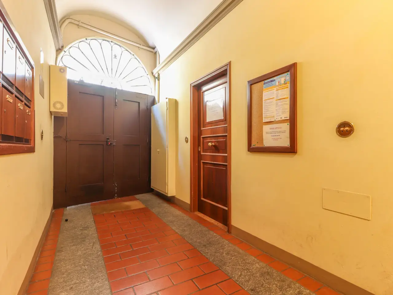 Negozio in delle Belle Arti 40, Bologna, {3} - Foto 2