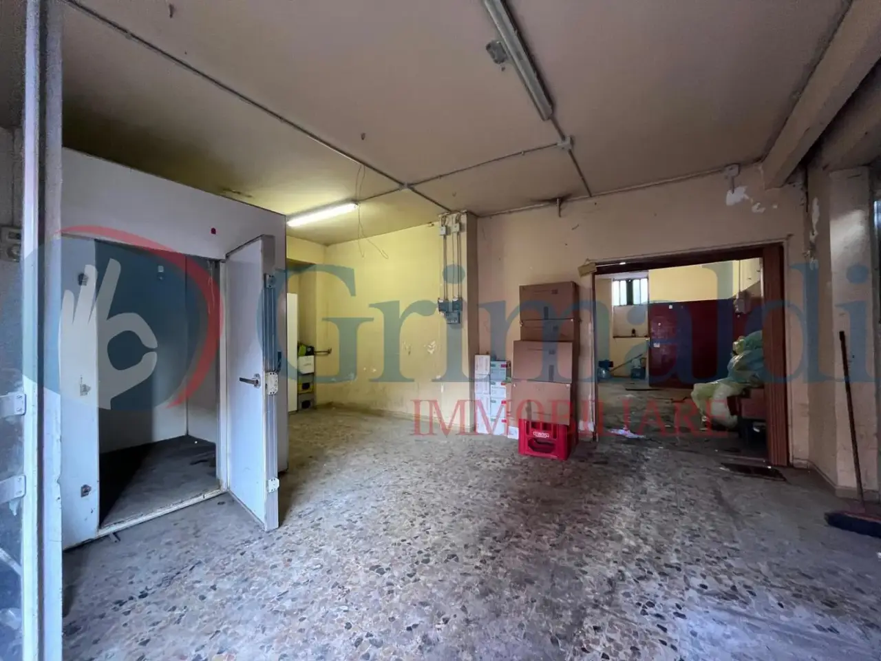 Magazzino in Via Marconi 15, Beinasco, {3} - Foto 1