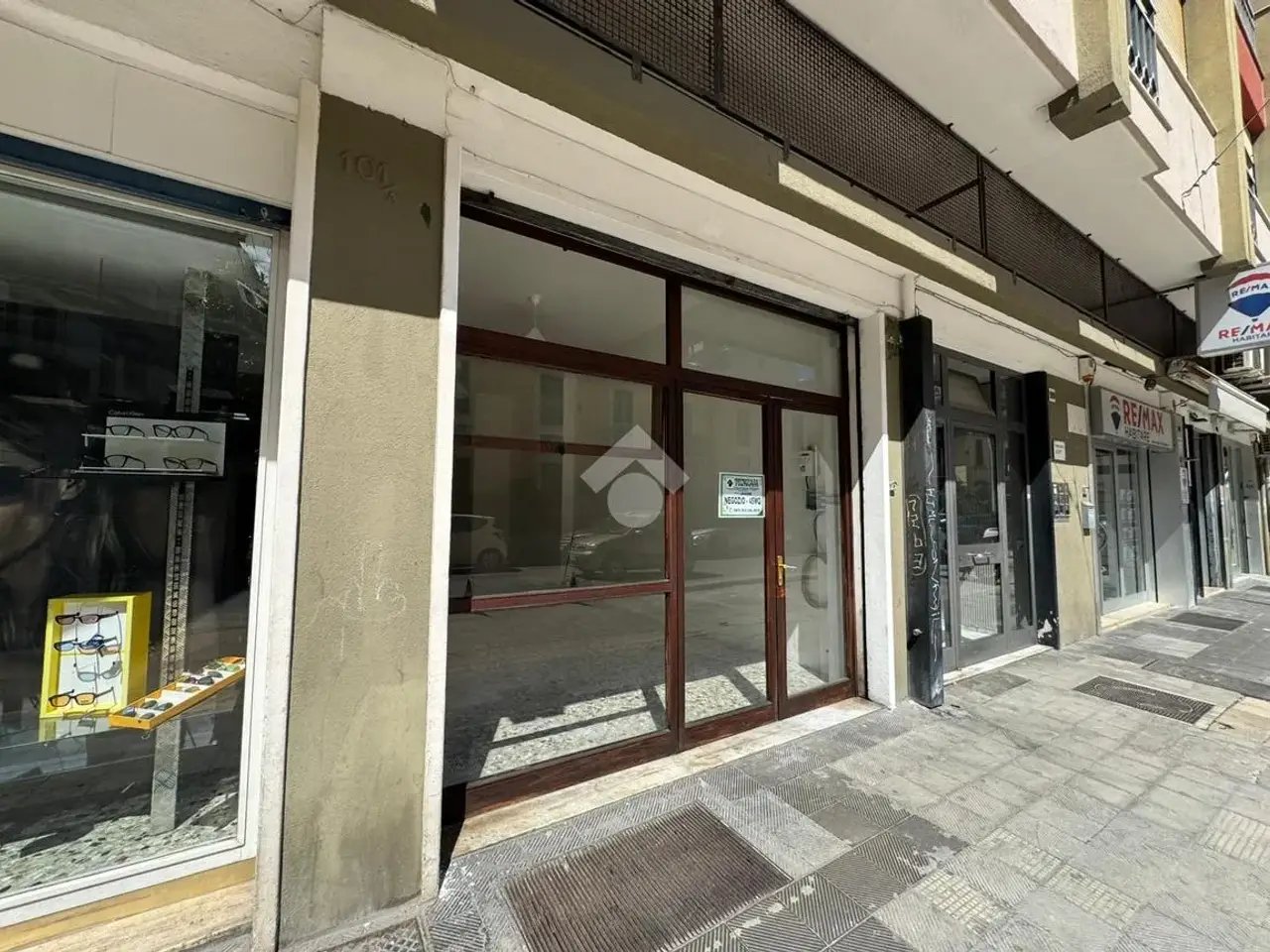 Negozio in Corso Benedetto Croce 101, Bari, {3} - Foto 1