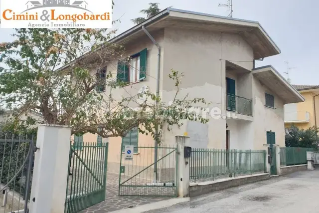 Mansion in Via Alcide De Gasperi 6/6, Nereto - Photo 1