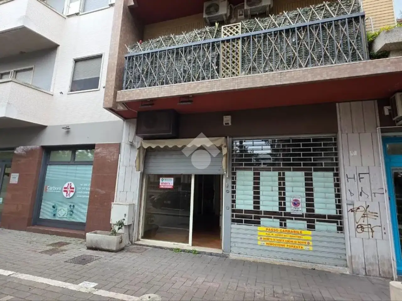 Negozio in Viale Regina Margherita, Pescara, {3} - Foto 1