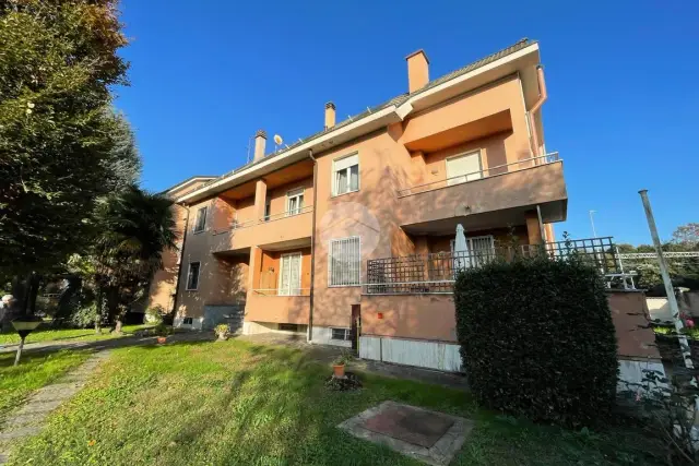 3-room flat in Via Oberdan 4, Magenta - Photo 1