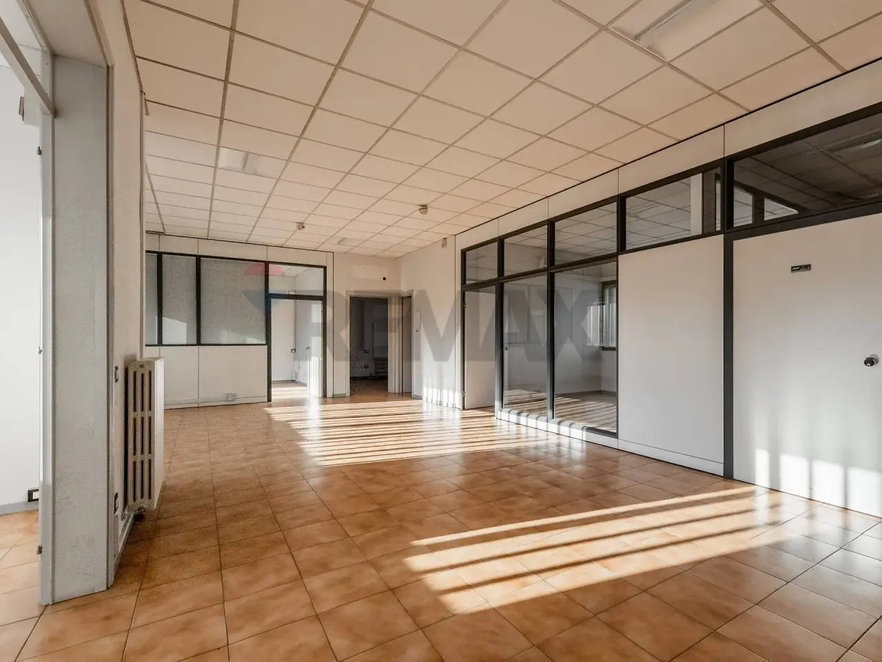 Ufficio in Via Monti 7, Reggio Emilia, {3} - Foto 1