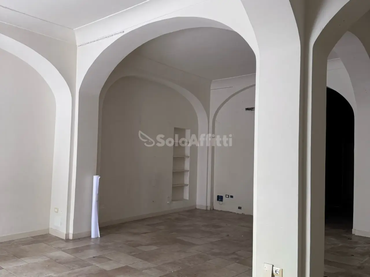 Negozio in Corso Gabriele Manthone, Pescara, {3} - Foto 1