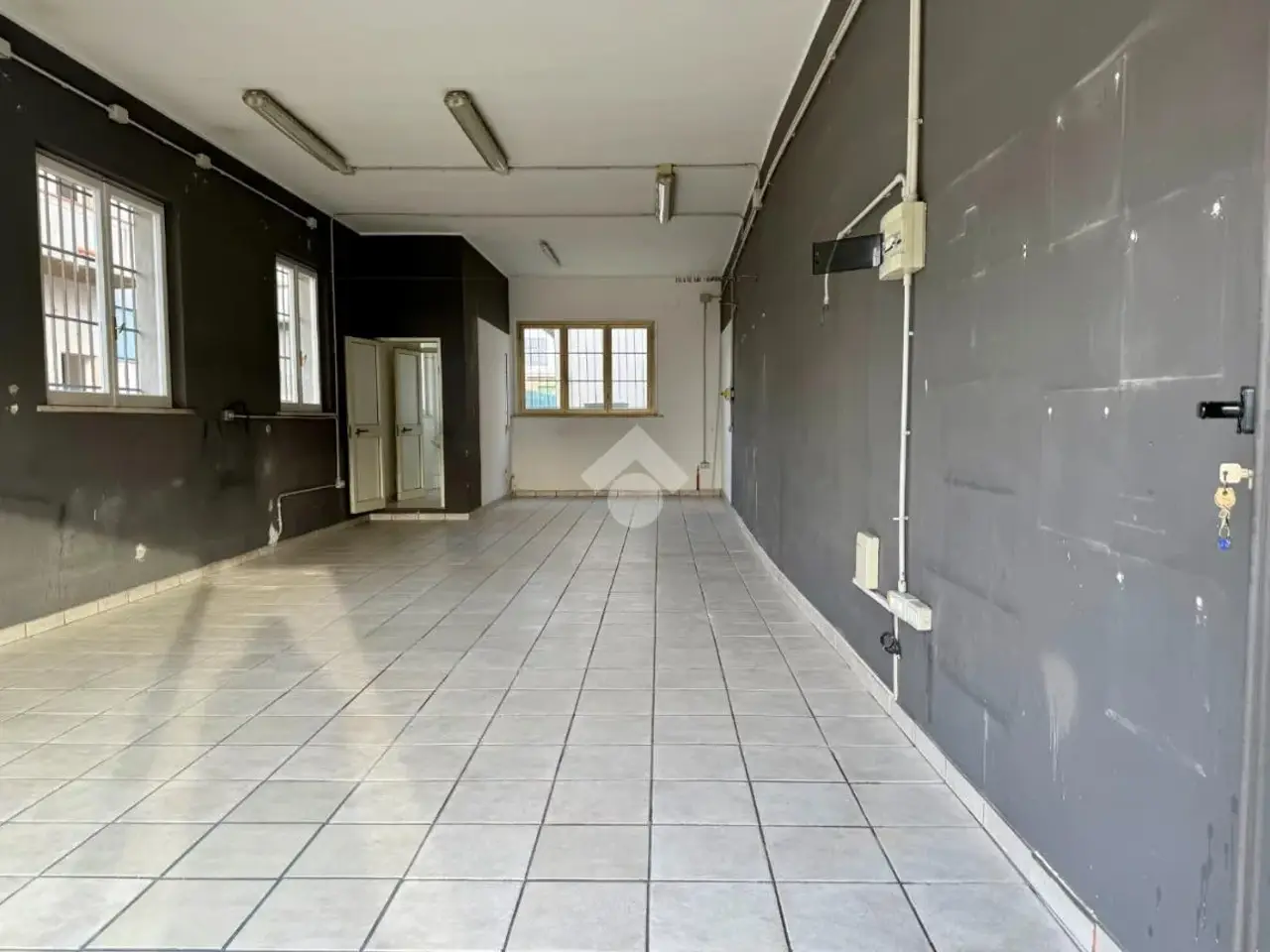 Laboratorio in Via Nazionale per Teramo 24, Mosciano Sant'Angelo, {3} - Foto 1