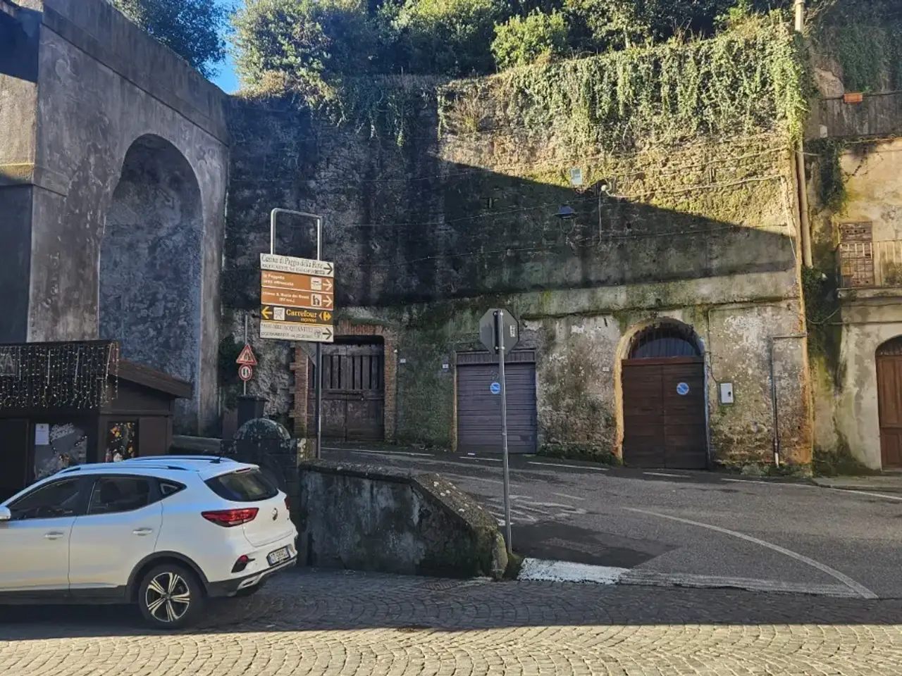 Magazzino in Via M. Buratti 8, Bassano Romano, {3} - Foto 2