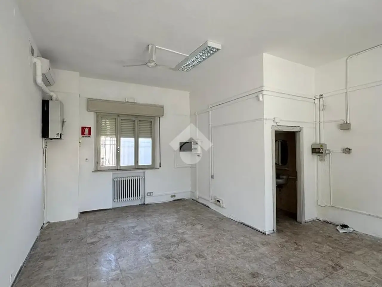 Negozio in Via Marecchiese 415, Rimini, {3} - Foto 1