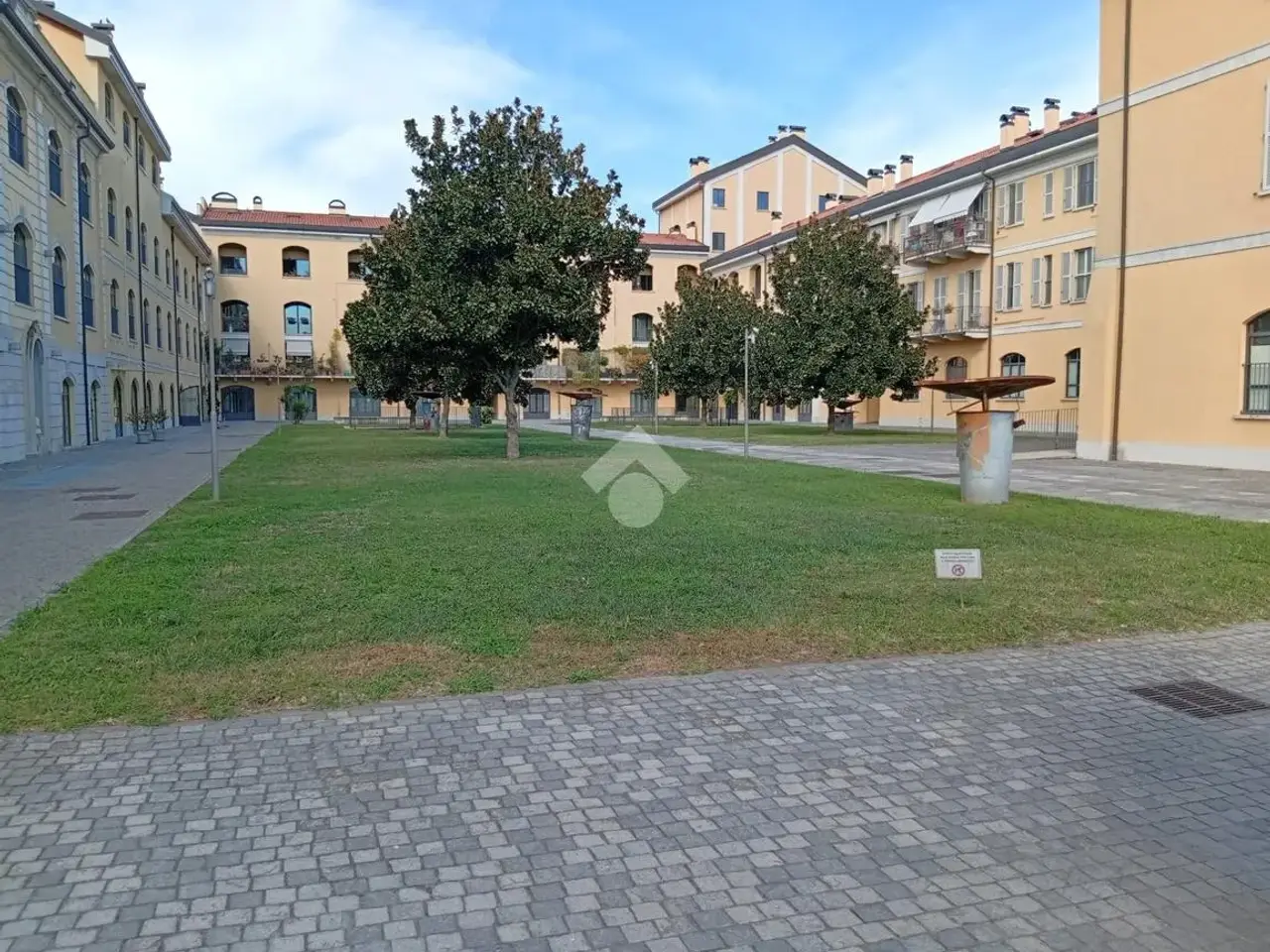 Laboratorio in Alzaia Naviglio Pavese, Milano, {3} - Foto 2