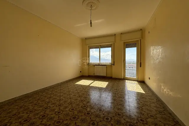 Vierzimmerwohnung in Via Circumvallazione Esterna 15, Casoria - Foto 1