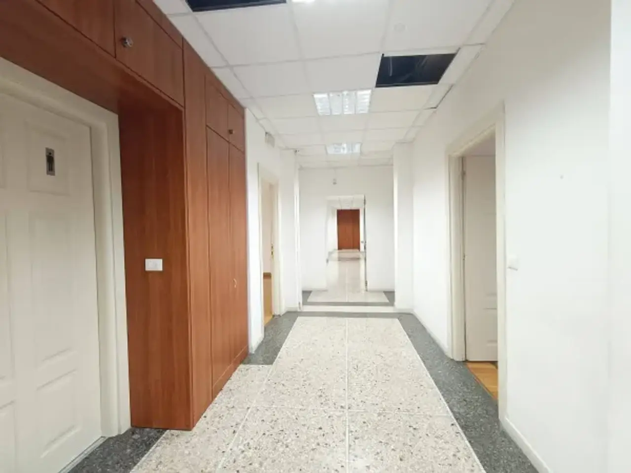 Ufficio in Via Santa Tecla 4, Milano, {3} - Foto 1