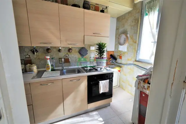 4-room flat in Viale Europa 13, Ragusa - Photo 1