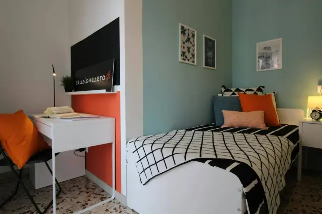 Room in {3}, Viale Piave - Photo 1