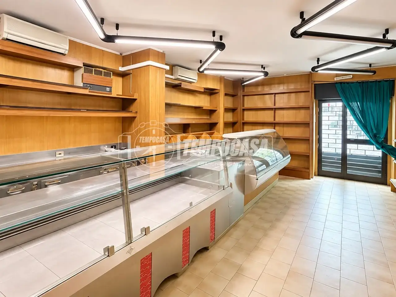 Negozio in Via Indipendenza 20, Cologno Monzese, {3} - Foto 2