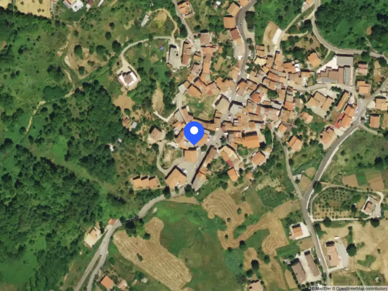 Negozio in Piazza Municipio, 16-17 16, Belsito, {3} - Foto 2