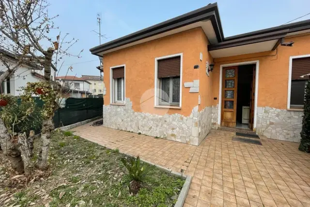 Villa in Via G. Pascoli 69, Vigonza - Foto 1