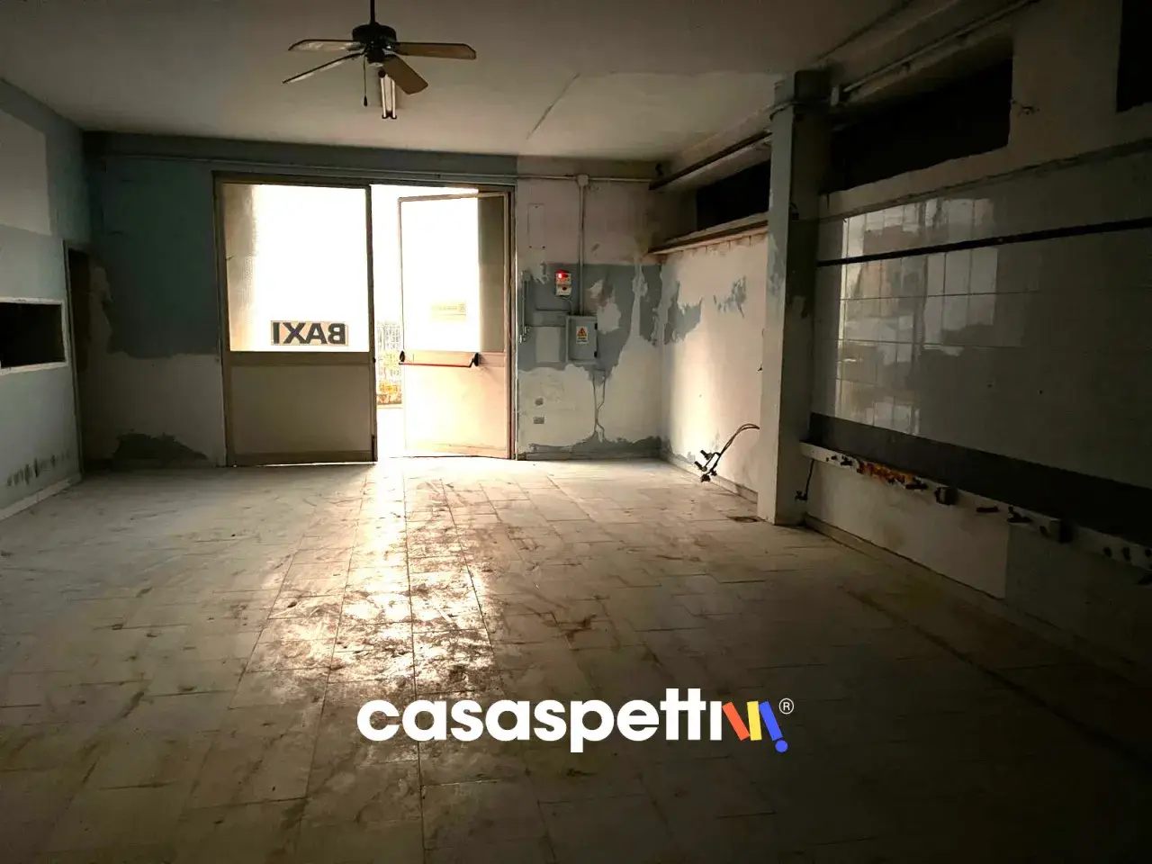 Magazzino in Via Sant' Andrea, 22, Baronissi, {3} - Foto 1