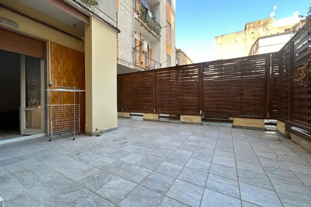 2-room flat in Via Tommaso Blanch, Napoli - Photo 1