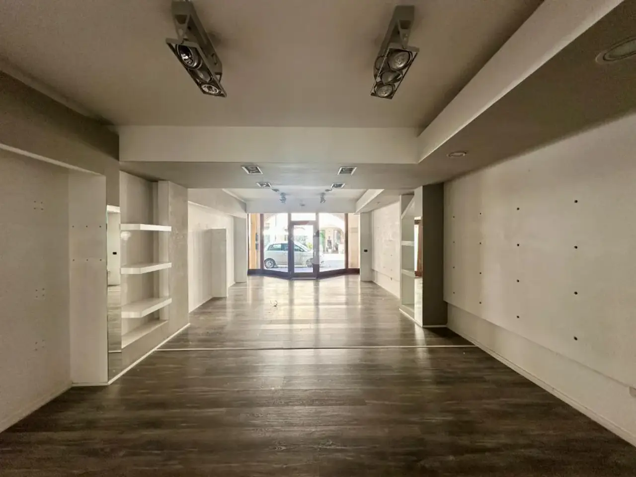 Negozio in Via Francesco Maria Preti 31, Castelfranco Veneto, {3} - Foto 1