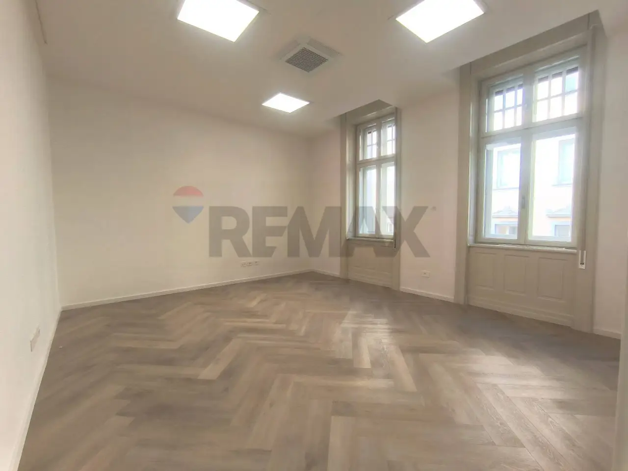 Ufficio in Via San Nicolo\' 7, Trieste, {3} - Foto 1