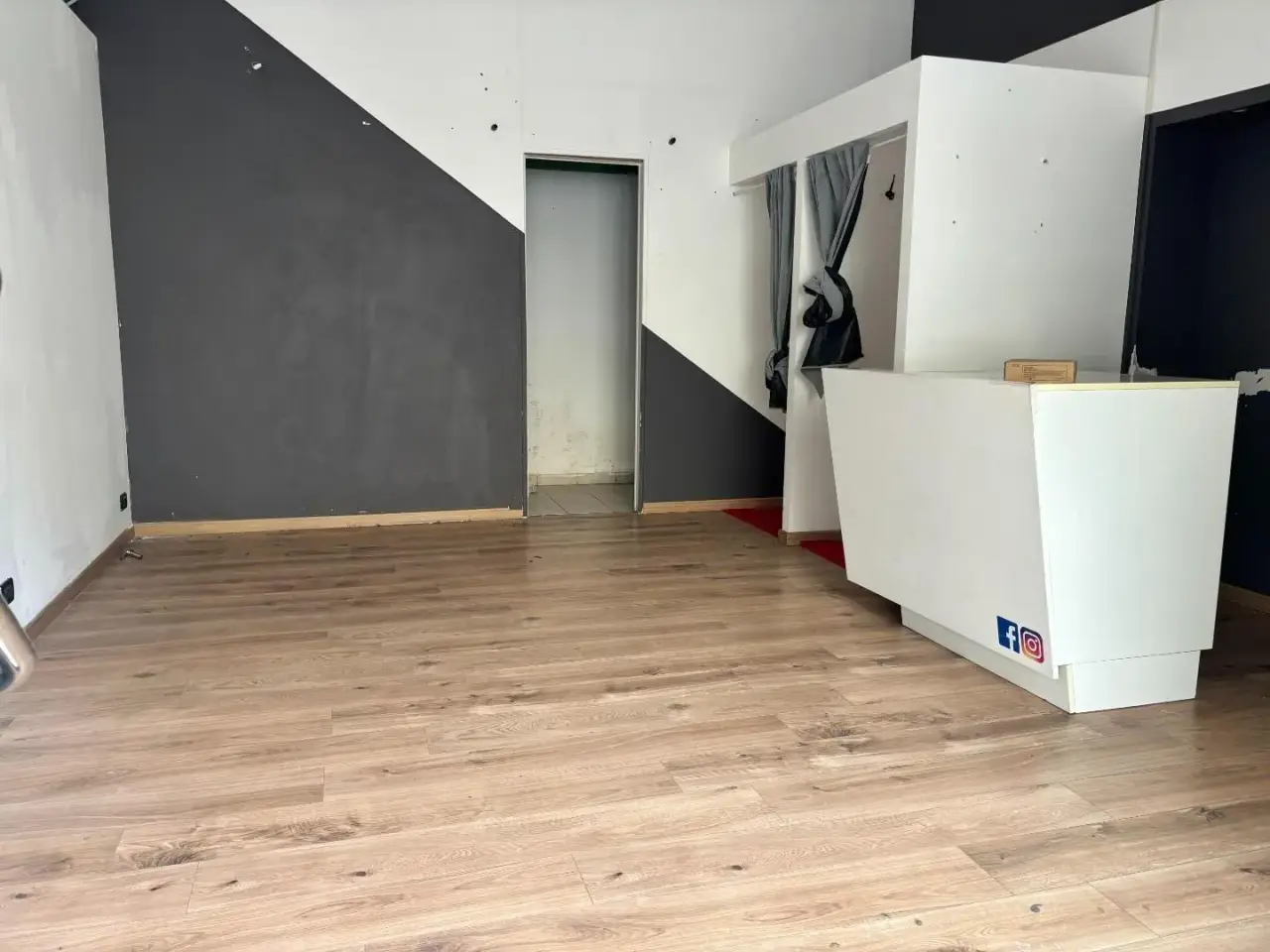 Negozio in Cesare Battisti 271, Viareggio, {3} - Foto 1