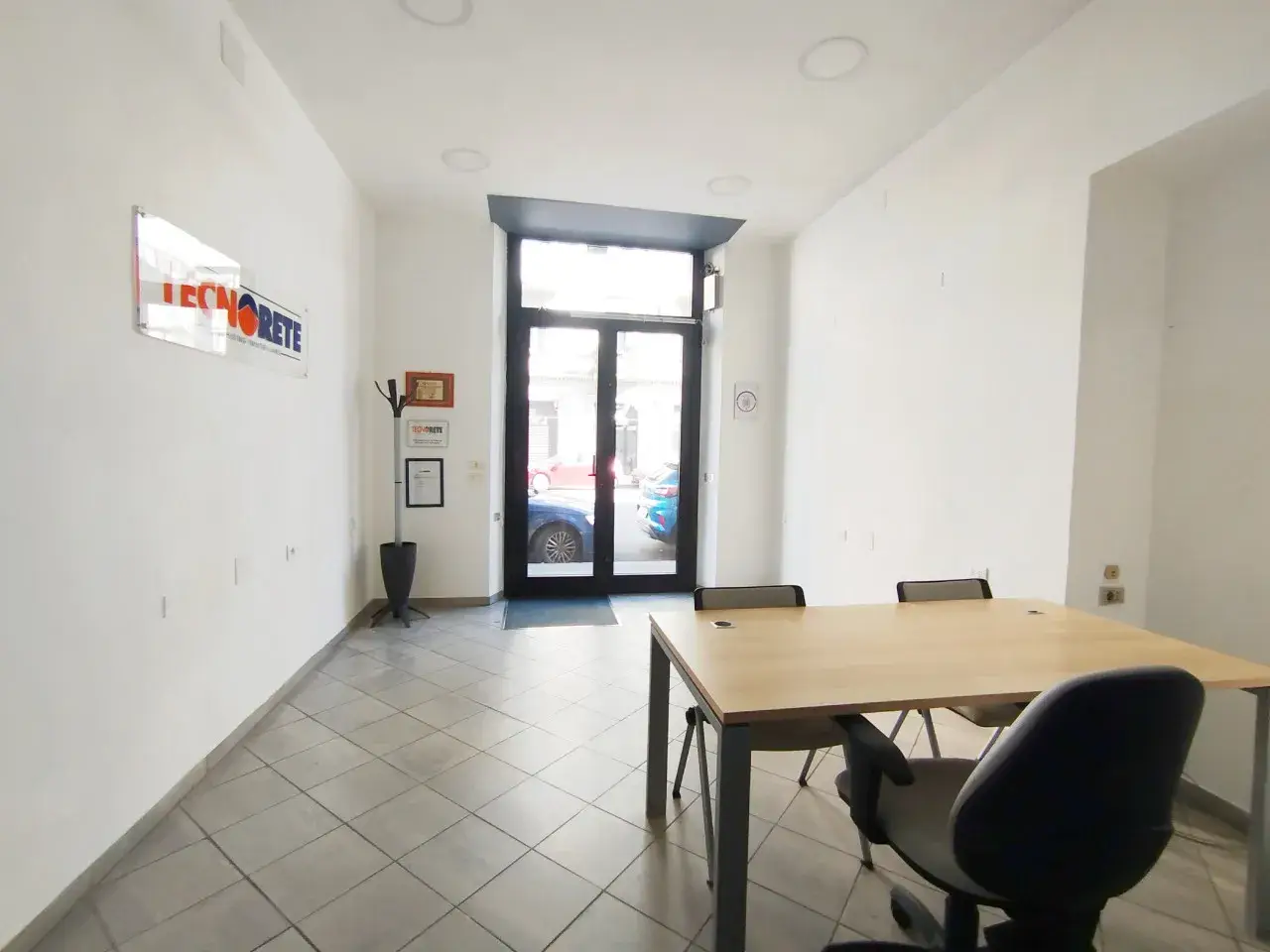 Negozio in Via Dante di Nanni 24/B, Torino, {3} - Foto 1