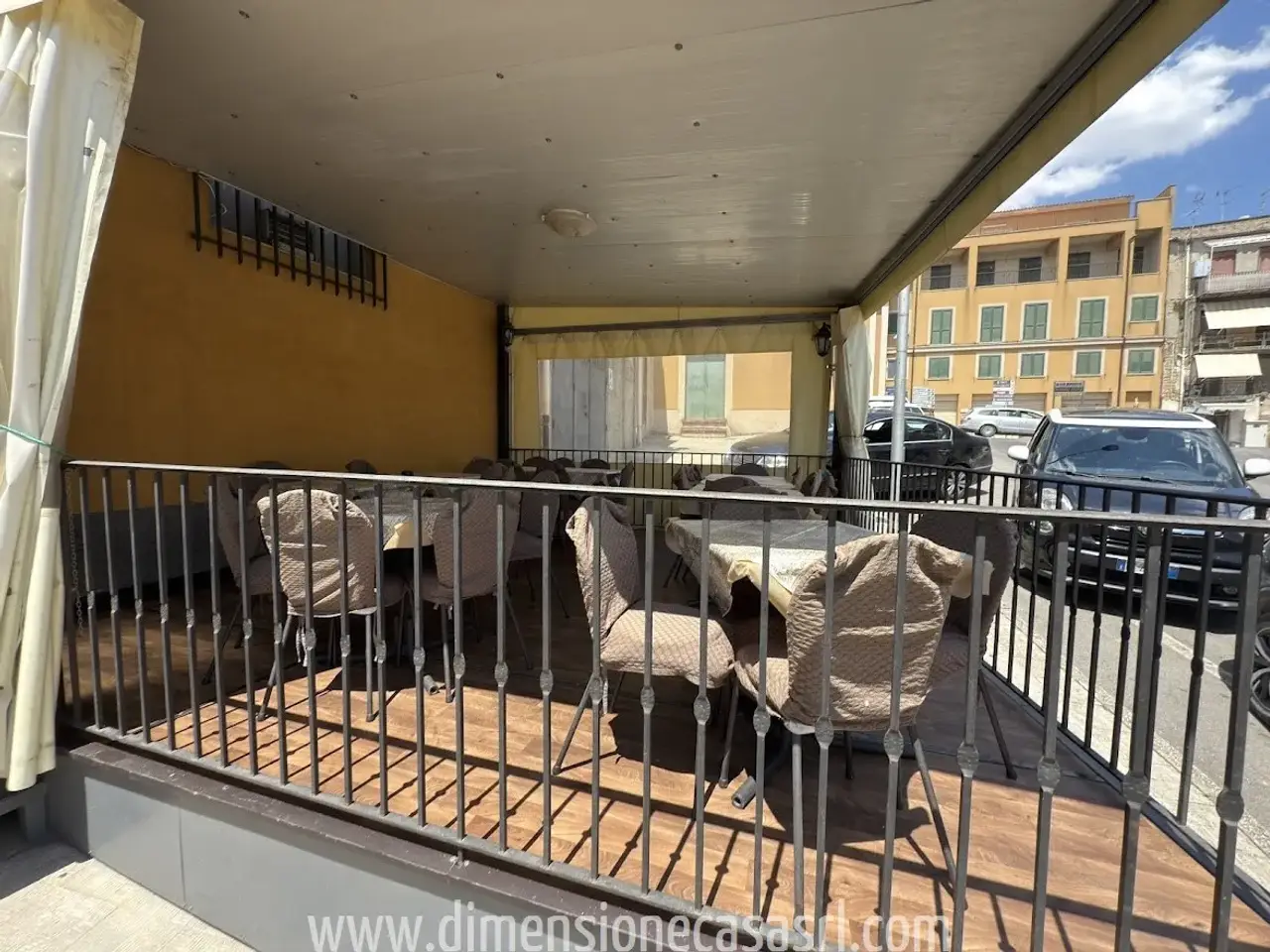 Esercizio commerciale in Via Viviano 20, San Cataldo, {3} - Foto 2