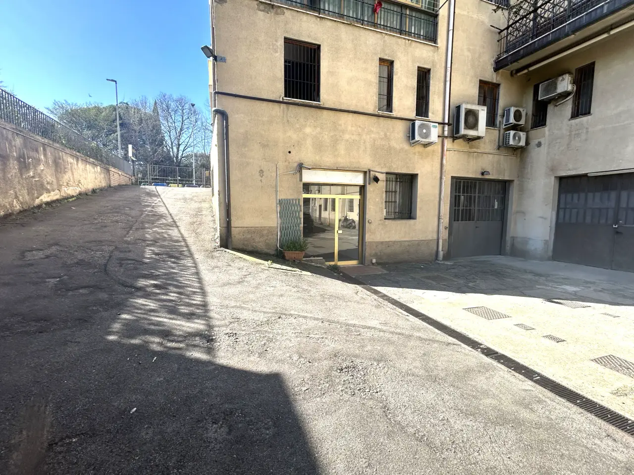 Magazzino in Via Francesco Baracca, Firenze, {3} - Foto 1