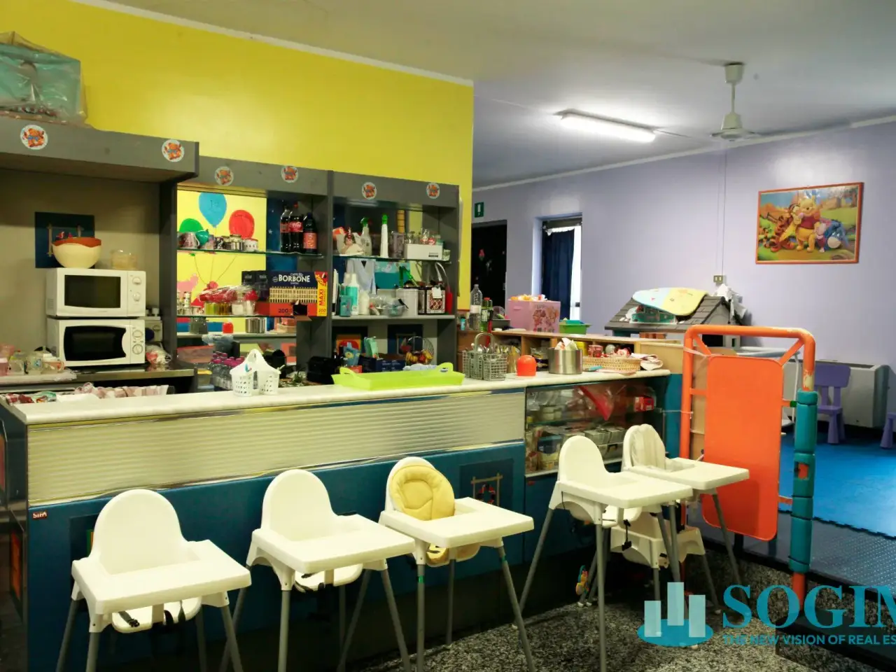 Negozio in Via Fratelli Cervi 14, Peschiera Borromeo, {3} - Foto 1