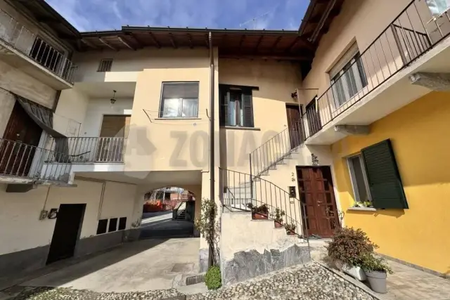 3-room flat in Vicolo Bioso, Vergiate - Photo 1