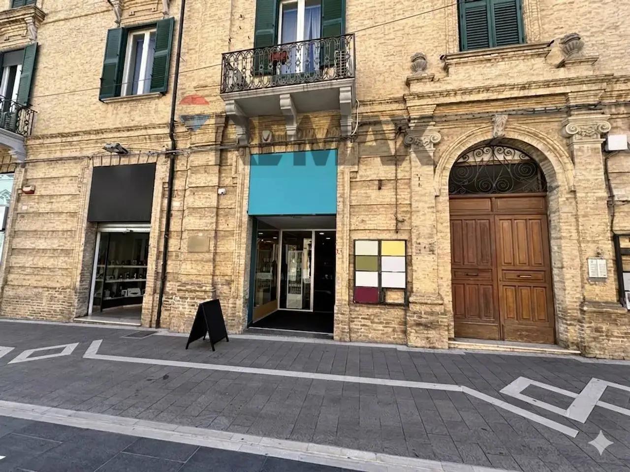 Negozio in Corso Trento E Trieste 121, Lanciano, {3} - Foto 1