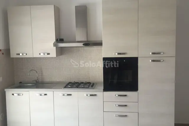 4-room flat in Via delle Strelitzie 2, Latina - Photo 1