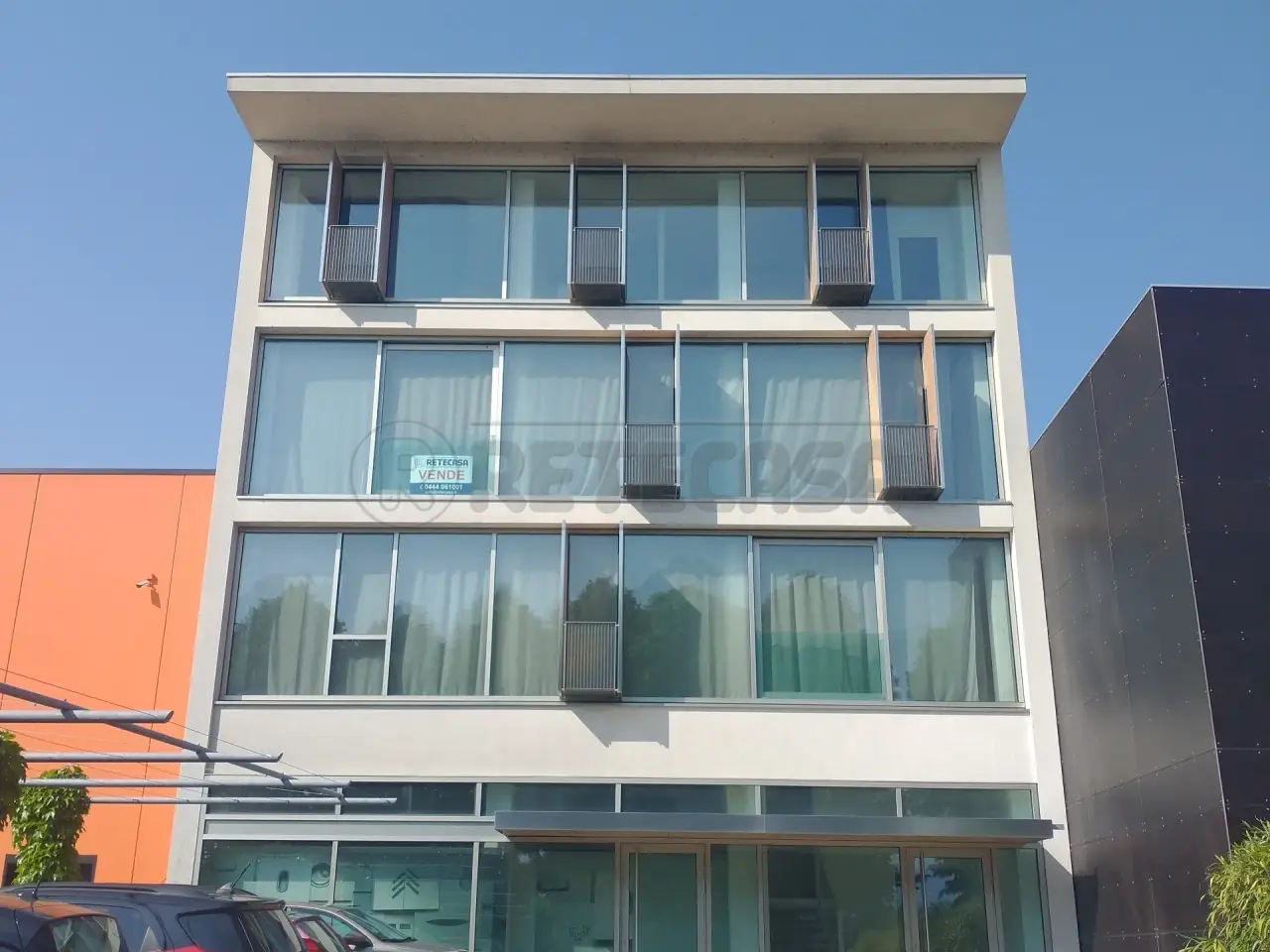 Palazzina commerciale in Via Ponte d'Oro, Schio, {3} - Foto 1