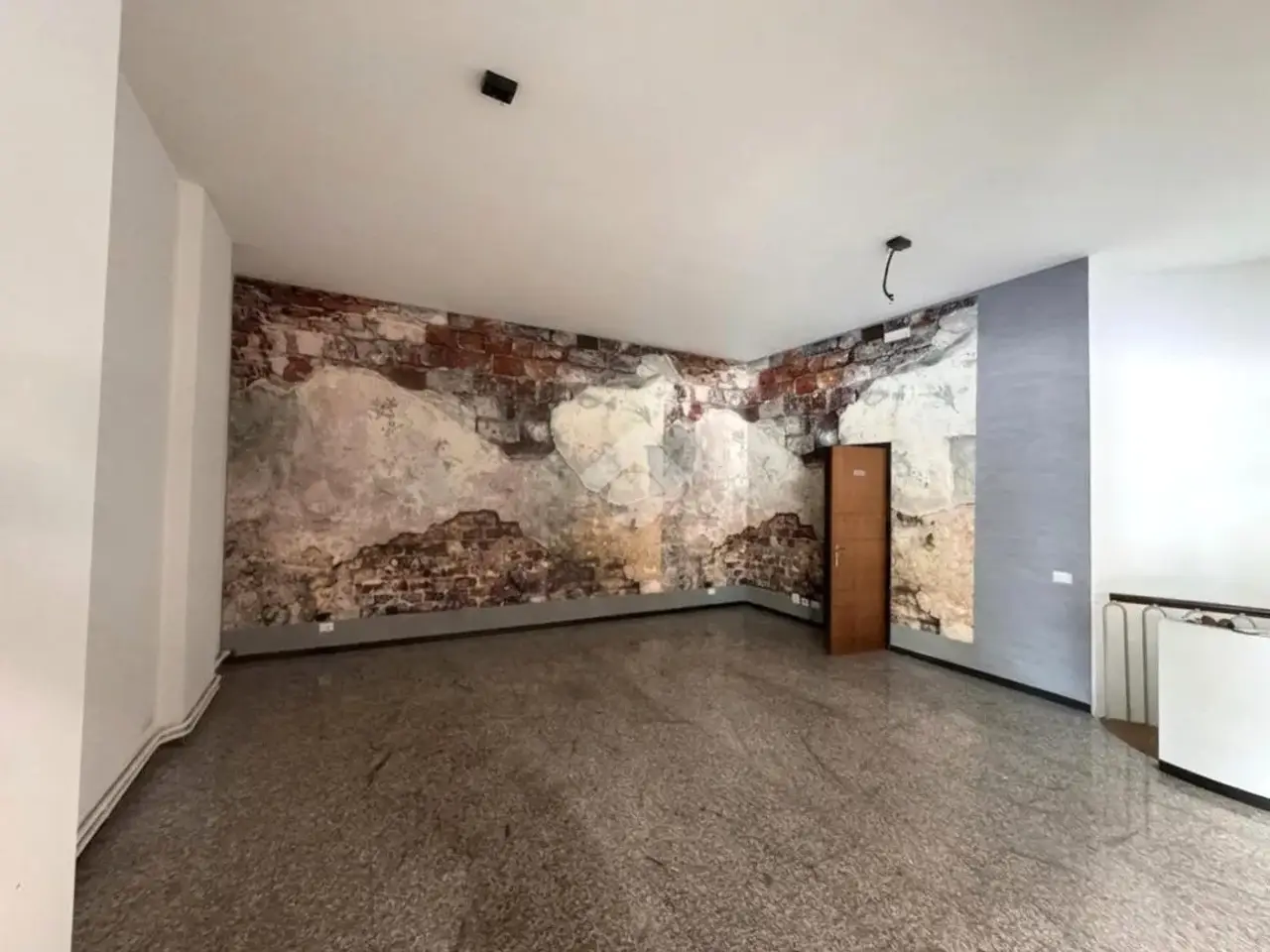Negozio in Via Carducci 15, Montegrotto Terme, {3} - Foto 1