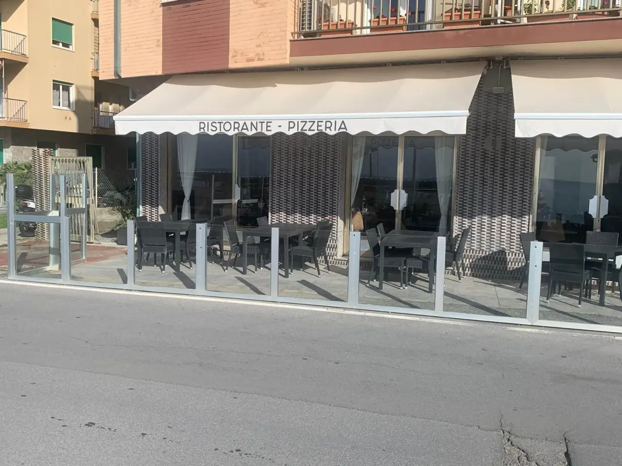 Ristorante in , Vallecrosia, {3} - Foto 2