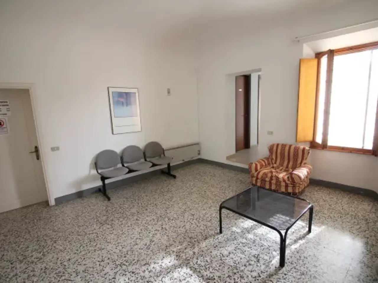 Ufficio in Piazza del Popolo, Montespertoli, {3} - Foto 1